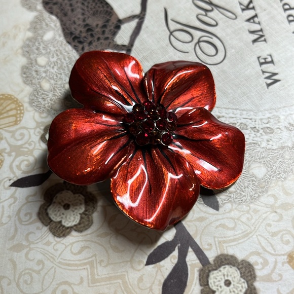 Vintage Red flower brooch - Picture 3 of 5